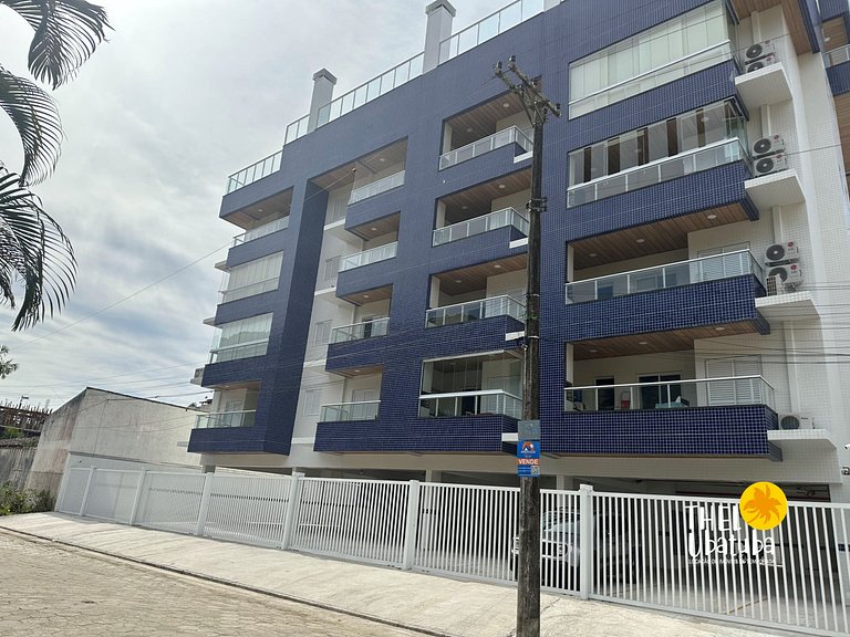 Melhor preço. Reserve sem taxas, Praia das Toninhas, piscina