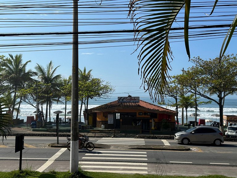 Melhor preço 3 quartos pé na areia 2 garagens Ubatuba 222