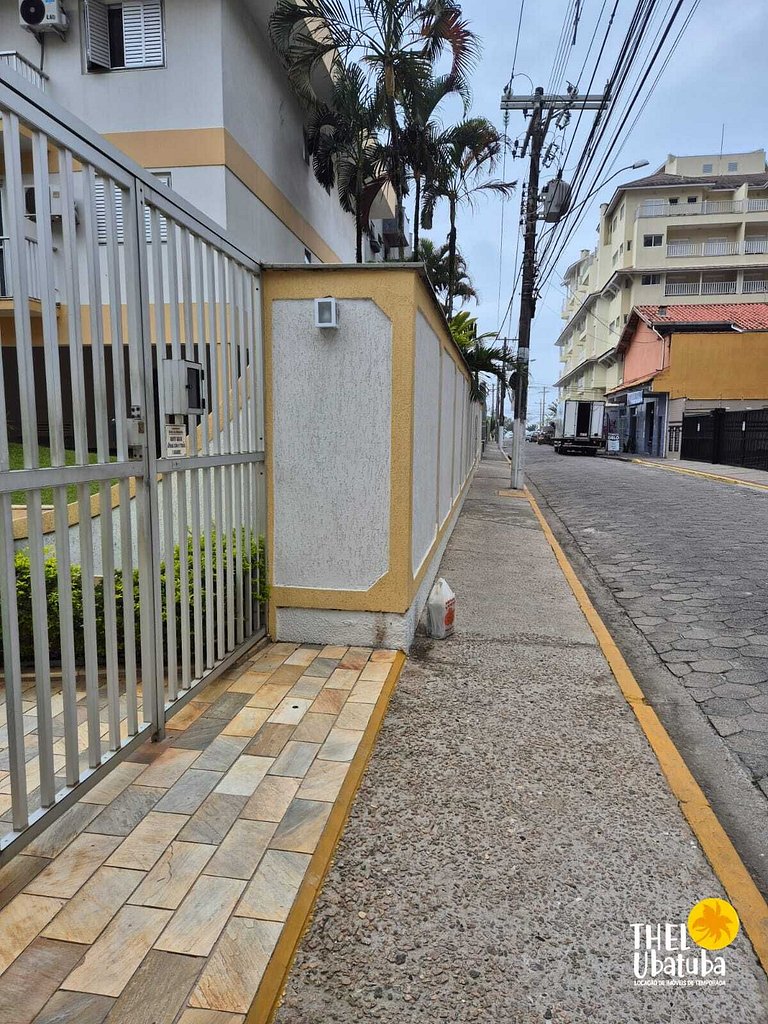 Praia Grande – Apto 2 dorms com Piscina 6 pessoas